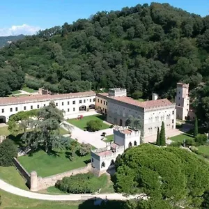 https://castello-di-lispida.hotelinveneto.com